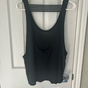 Alo yoga tank (2)